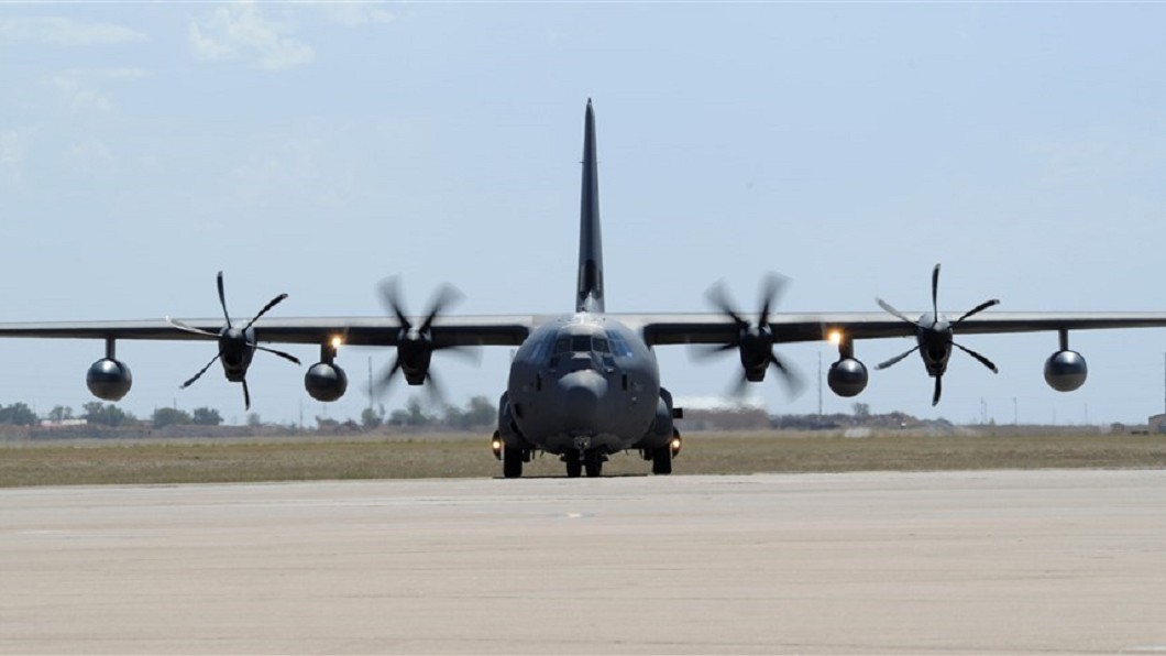 圖為MC-130J同機型軍機。圖／翻攝自美軍網頁www.af.mil
