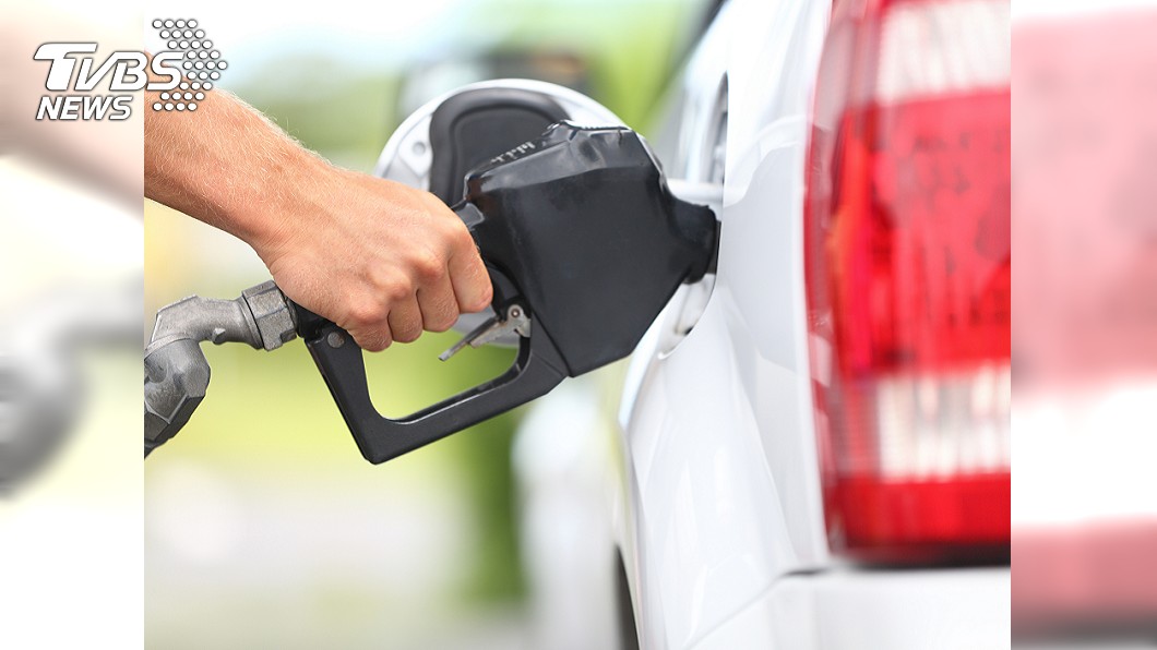 油價回升1日起汽柴油皆上漲。(示意圖／TVBS)