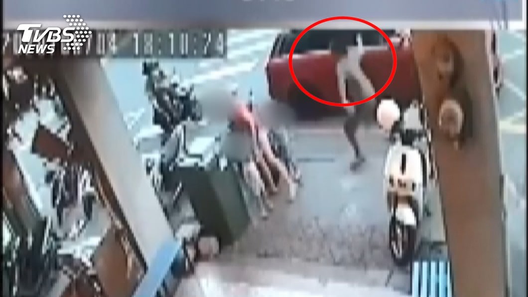 高雄市柳姓男子昨天（4日）在路上攻擊一名女童，於今天（5日）下午將他逮捕到案。（圖／TVBS）