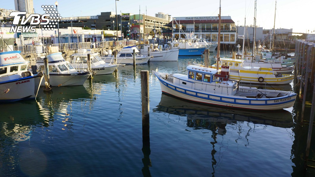 舊金山灣區的遊艇交易量相當熱絡。（圖／中央社） 出國度假不成改買船　疫情帶動舊金山遊艇業