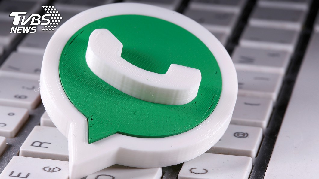 臉書旗下訊息服務WhatsApp加入線上支付功能。（圖／TVBS）