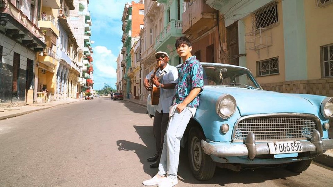 周杰倫新歌〈Mojito〉遠赴古巴拍攝MV。（圖／翻攝自周杰倫臉書） 周杰倫新歌好聽嗎？　網對比舊曲曝「真實評價」