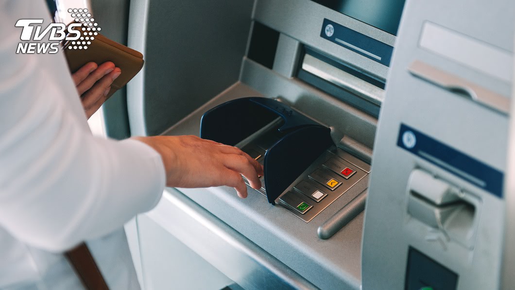 許多民眾都有到ATM提款的經歷。（示意圖／TVBS）