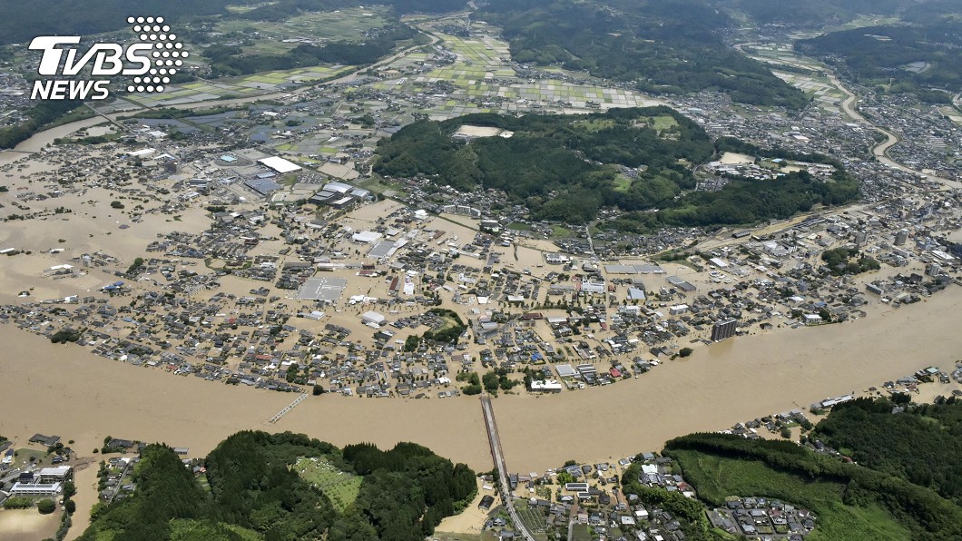 日本九州空前豪雨至少13人下落不明。（圖／達志影像路透社）