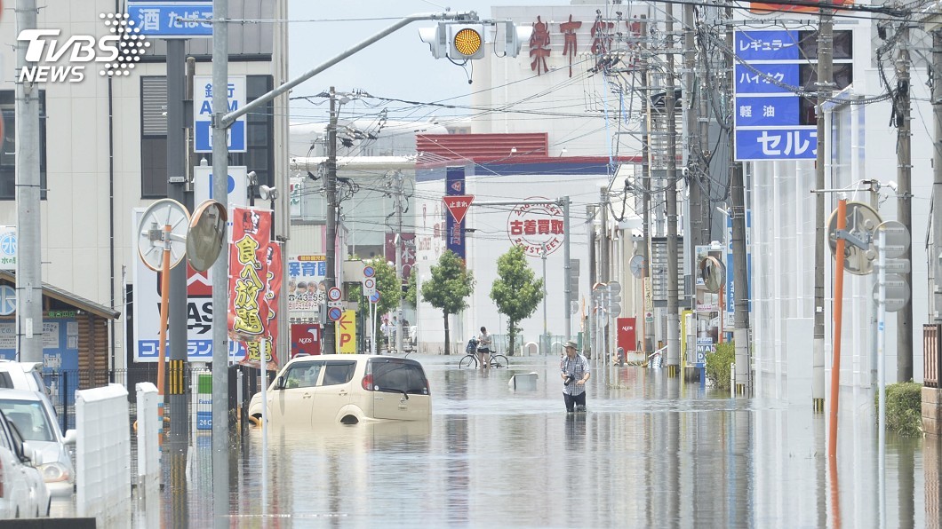 日本九州豪雨至今已造成59人不幸罹難。（圖／達志影像美聯社） 日本九州豪雨釀59死　鋒面滯留大雨恐下到10日
