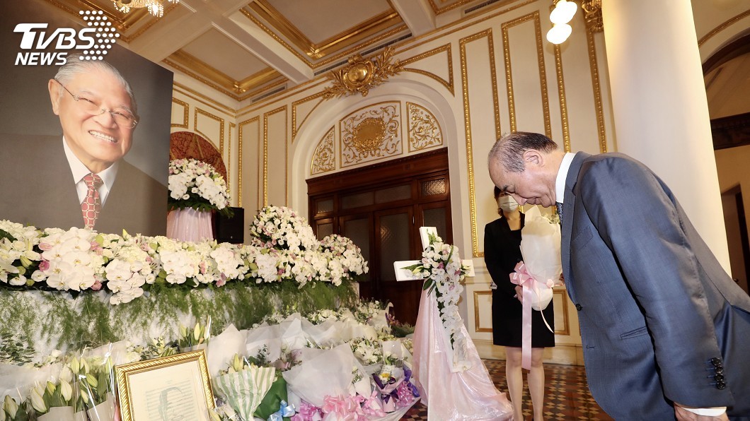 前立法院長王金平前往台北賓館追思會場表達哀悼。（圖／中央社）