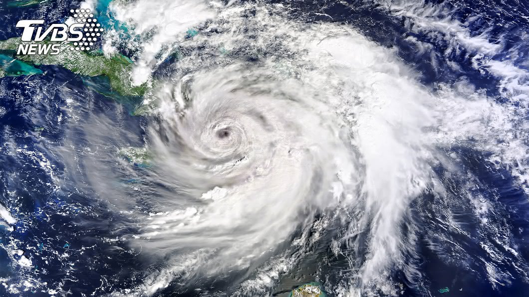今年第10號颱風「海神」生成。（示意圖／shutterstock達志影像）