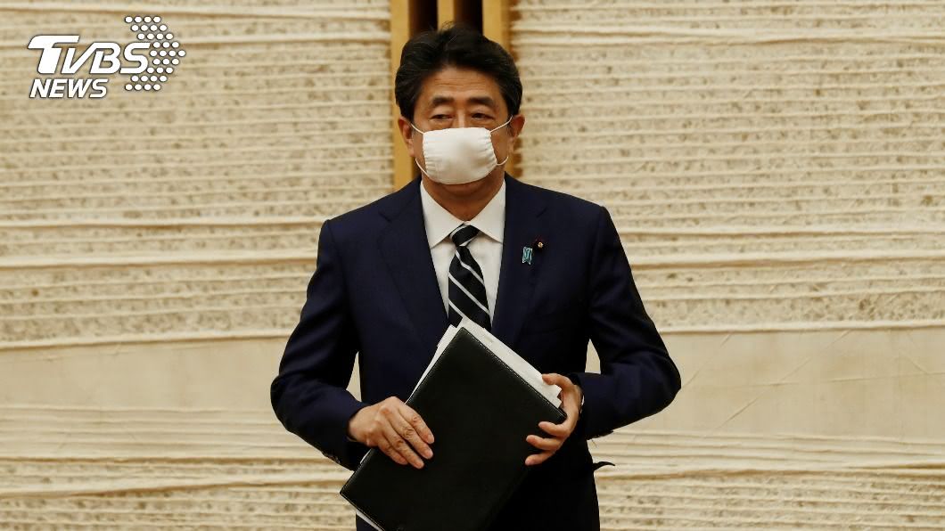 日本首相安倍晉三近期兩度赴醫院健檢，身體狀況引發外界關注。（圖／達志影像路透社）
