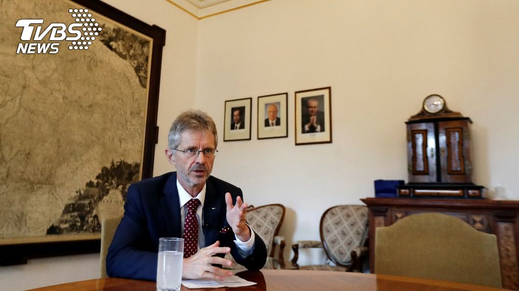 中國大陸駐捷克大使館發言人譴責捷克參議院議長維特齊訪台一事。（圖／達志影像路透社）