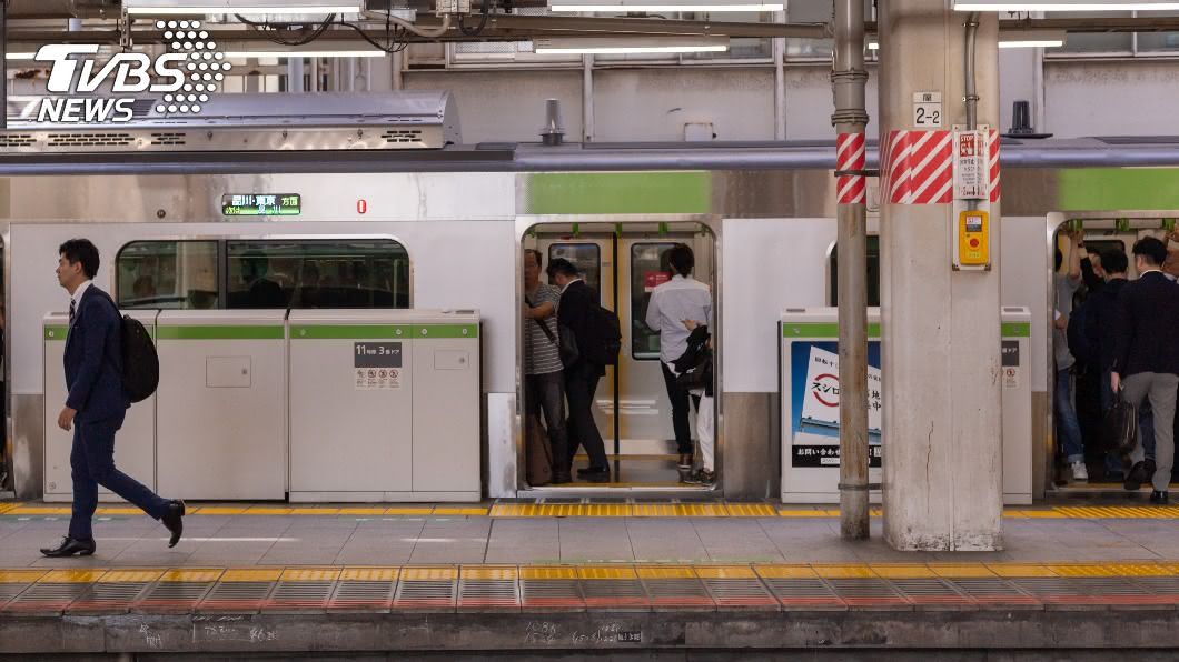日本JR東日本公司決定將提早東京首都圈電車的末班車時間。（示意圖／shutterstock 達志影像）
