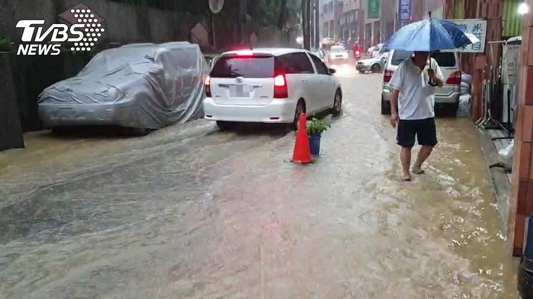 基隆市區因豪雨多處淹水。（示意圖／中央社）