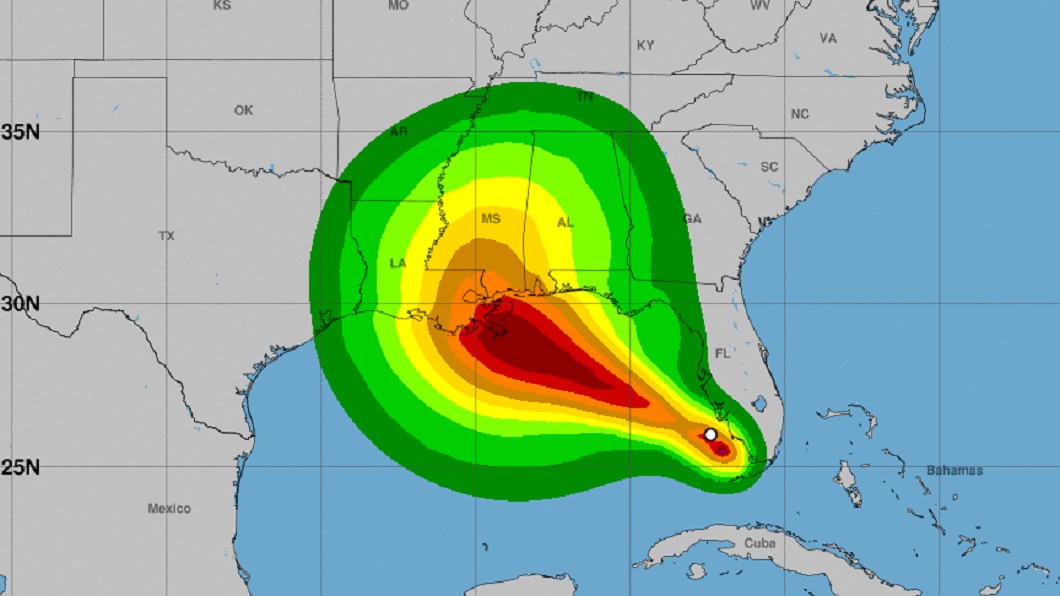 熱帶風暴莎莉（Sally）沿著美國佛羅里達州西部外海推進登陸。（圖／翻攝自NHC官網）