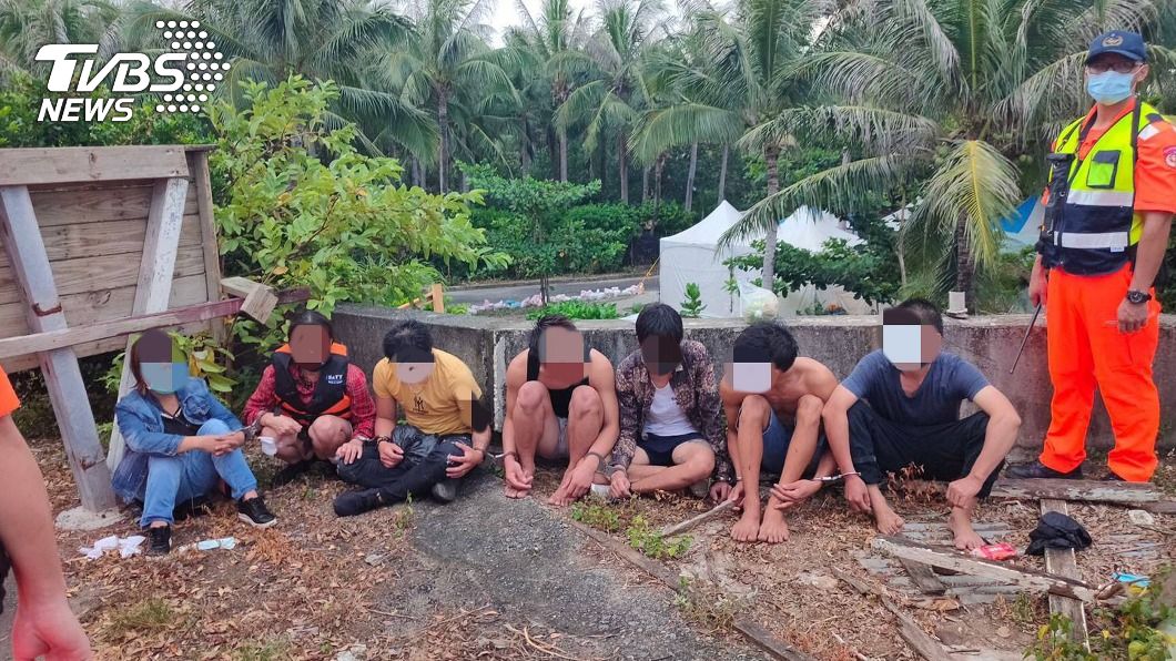 22名越南偷渡客被海巡單位偵獲。（圖／中央社）