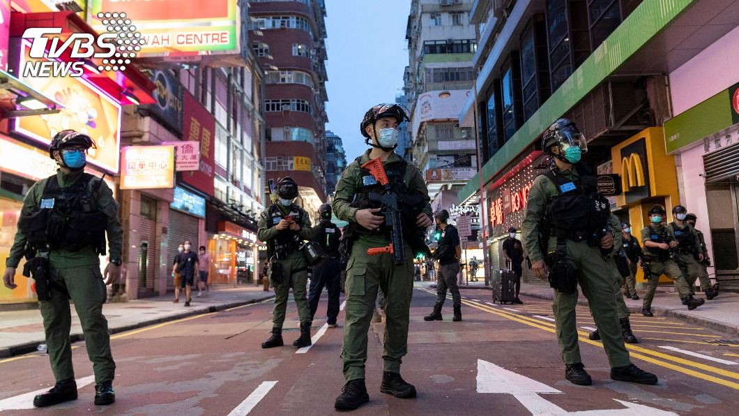 香港當局公布授勳名單，百名反送中執法警員獲得。（圖／達志影像美聯社）