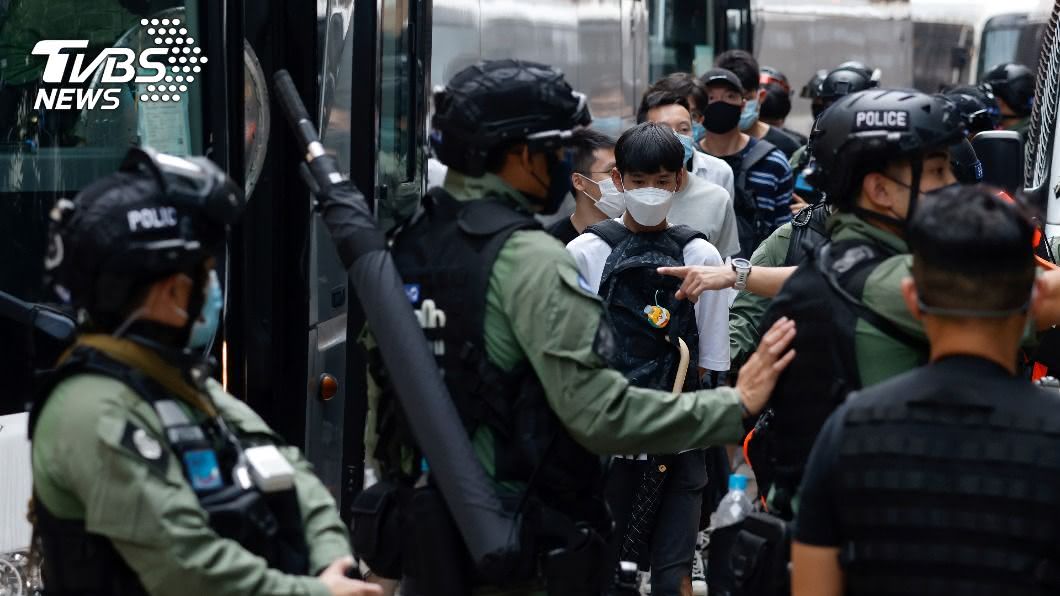 香港拘捕超過80名反送中支持者，對此美國務院發聲明表示憤慨。（圖／達志影像路透社）