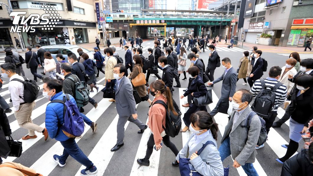 日本單日確診創新高，疫情蔓延都會區。（圖／達志影像美聯社）