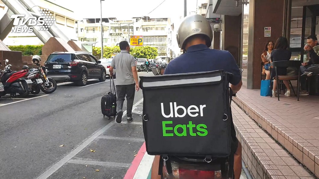 Uber Eats明年2月「轉境內」 外送員需繳綜所稅│UberEats│foodpanda 