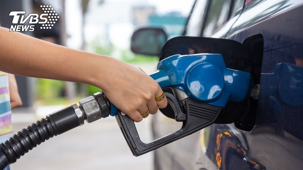 油價震盪國內汽油價格連9漲止步。（示意圖／shutterstock 達志影像）