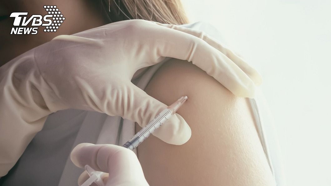 一名28歲女性產後接種流感疫苗，隔天出現發燒、休克症狀。（示意圖／shutterstock 達志影像）