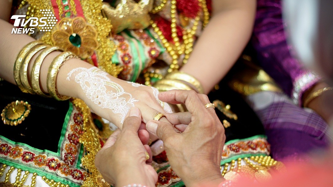 儘管有法定結婚年齡，但印度仍有不少童婚的案例。（示意圖／shutterstock 達志影像）