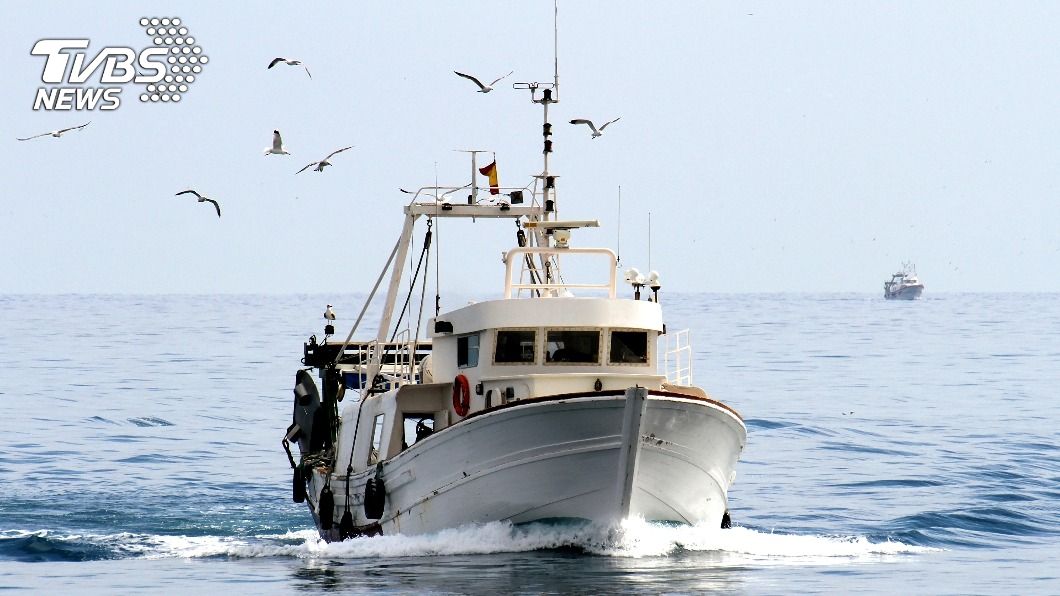 一艘違法捕撈的中國漁船和28名船員已被扣留在帛琉。（示意圖／shutterstock達志影像）