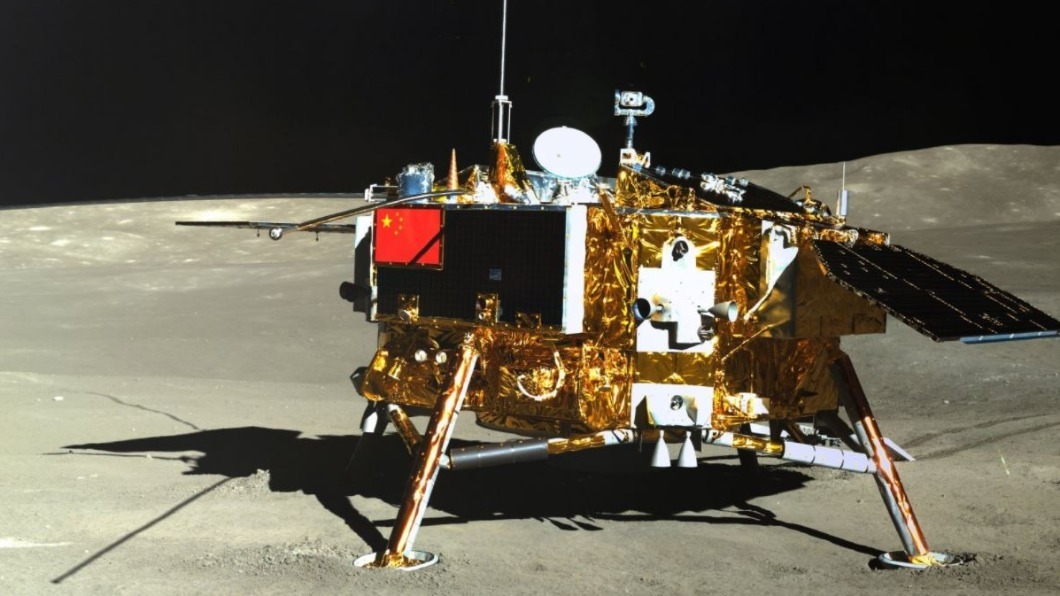 大陸嫦娥五號探測器預計17日凌晨2時30分返抵地球。（圖／翻攝自@AJ_FI推特） 嫦娥五號完成軌道修正　17日凌晨返抵地球