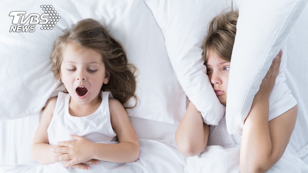 兒童睡覺打呼可能是兒童睡眠呼吸中止症。（示意圖／shutterstock 達志影像）
