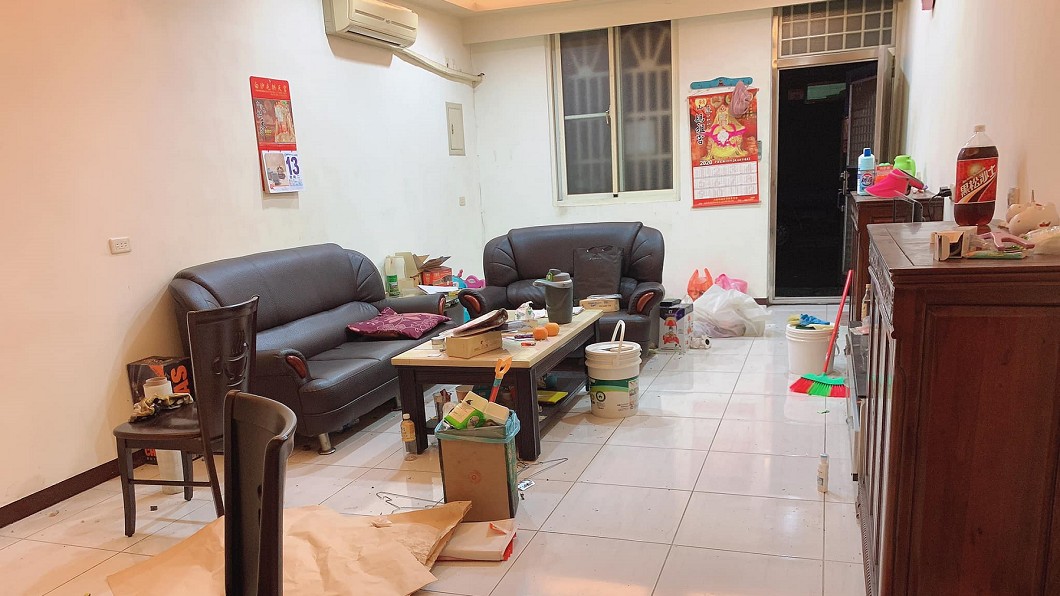 房客退租後留下整屋髒亂。（圖／翻攝自臉書社團「爆怨公社」）