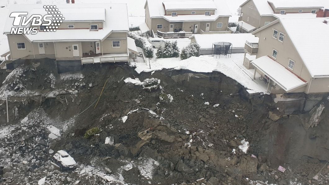 挪威奧斯陸附近的南部村莊日前發生土石流災難。（圖／達志影像路透社）