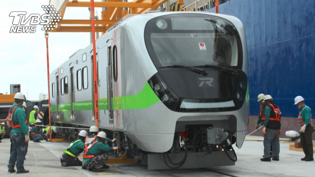 台鐵最美區間車EMU900延後上路。（圖／中央社）