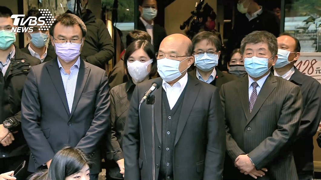耍官威要警撐傘? 葉元之還原喊「告到底」│TVBS新聞網