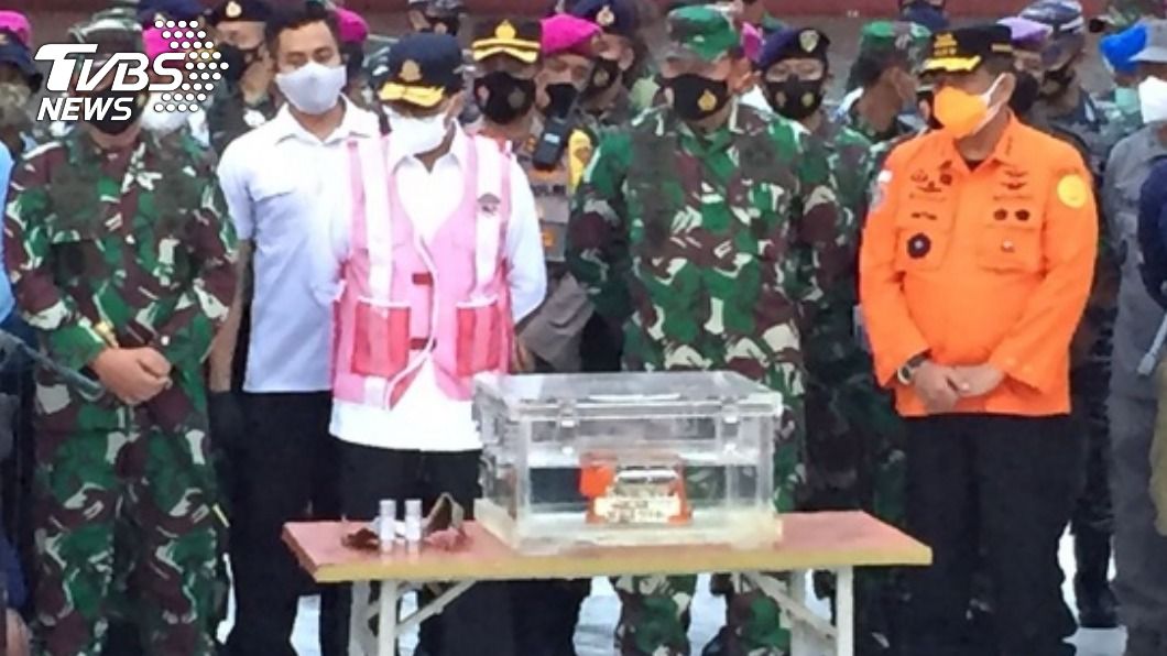印尼墜海班機黑盒子被尋獲。（圖／中央社）