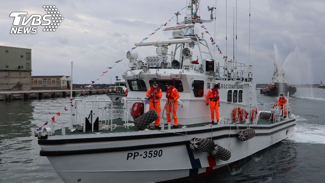 海巡署新造35噸級海巡防艇抵花蓮港。（圖／中央社）