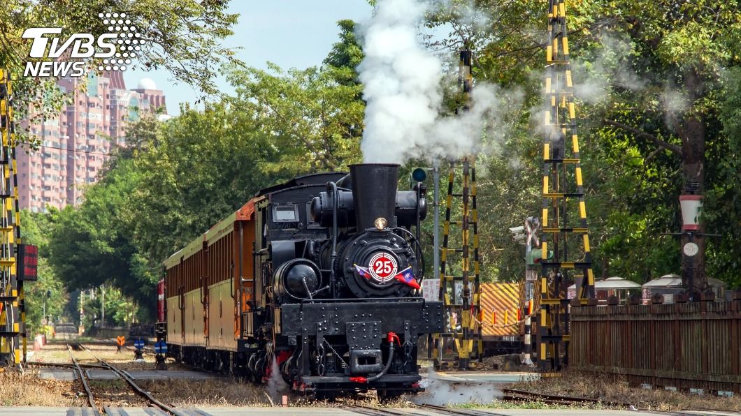 阿里山編號SL-25的蒸汽火車。（圖／中央社）