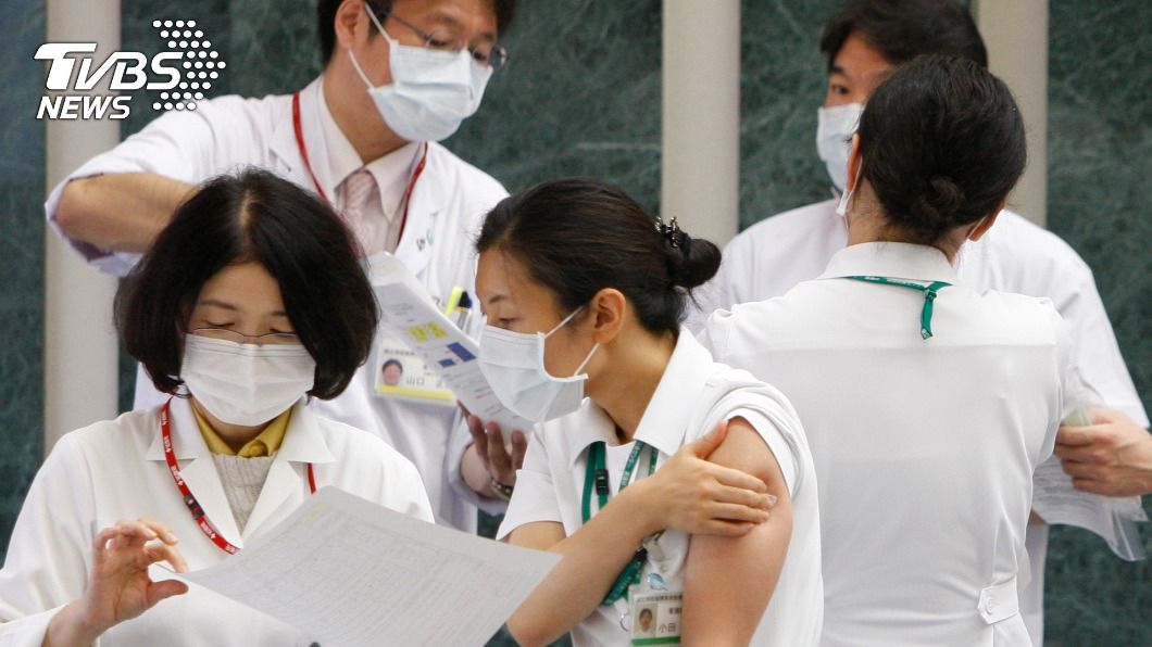 日本批准新冠疫苗，17日起醫護將率先施打。（示意圖，非當事人／達志影像路透社）