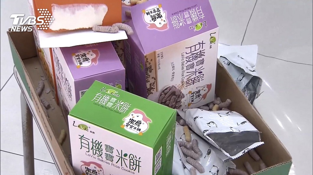 樂扉米餅被踢爆使用工業用氮氣封存食物。（圖／TVBS）