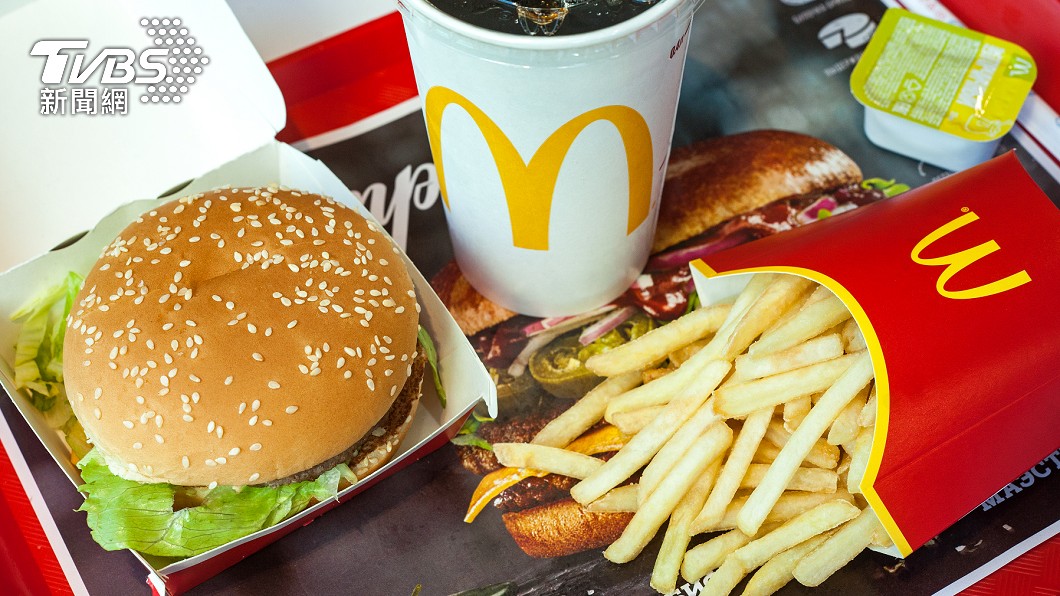 麥當勞是許多民眾解決一餐的便利選項之一。（示意圖／Shutterstock達志影像）
