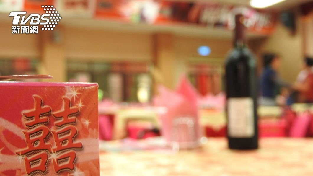 喝喜酒是許多台灣人共同的經驗。（示意圖／shutterstock達志影像） 