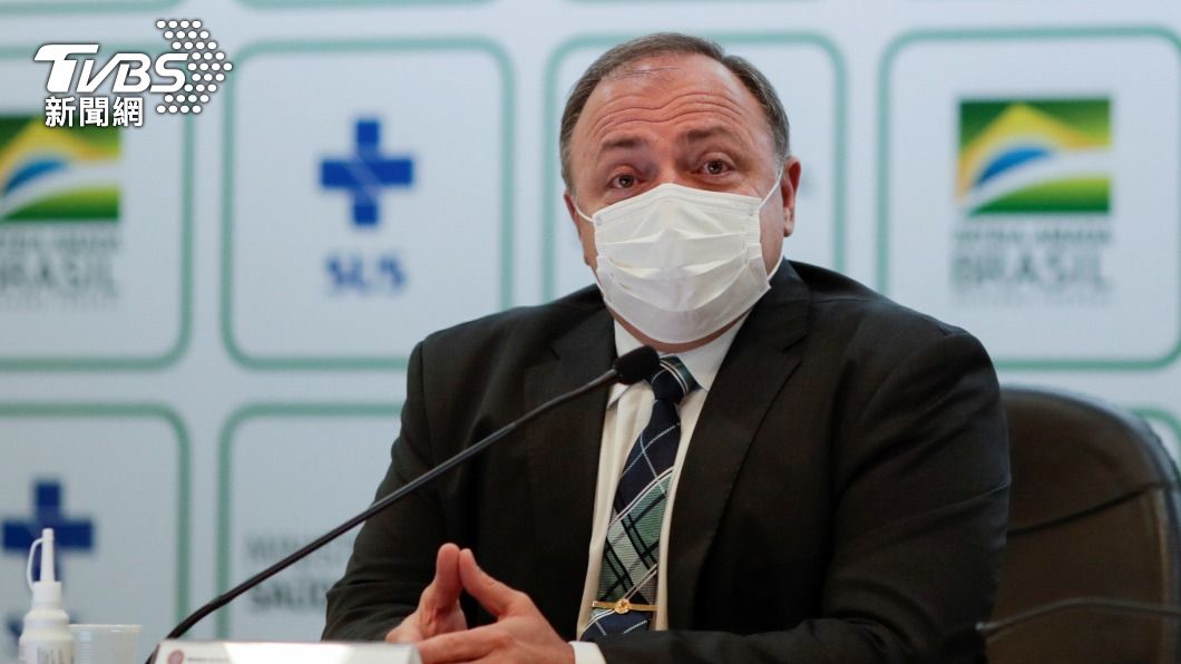 疫情持續延燒，巴西政府決定撤換掉衛生部長帕祖耶洛。（圖／達志影像路透社）