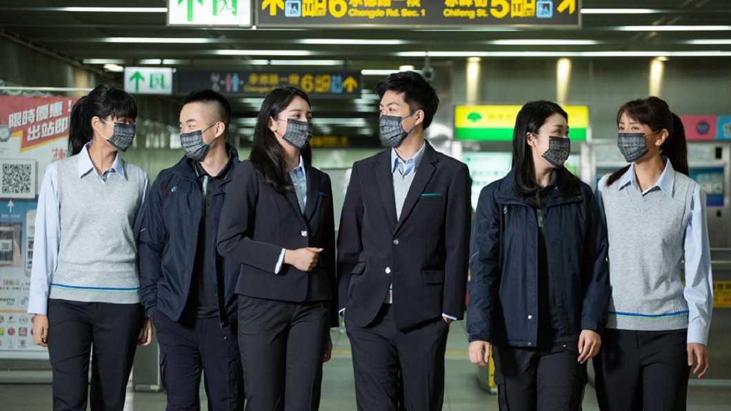 為了慶祝通車25週年，北捷將大放送25萬枚口罩。（圖／翻攝自台北捷運臉書）