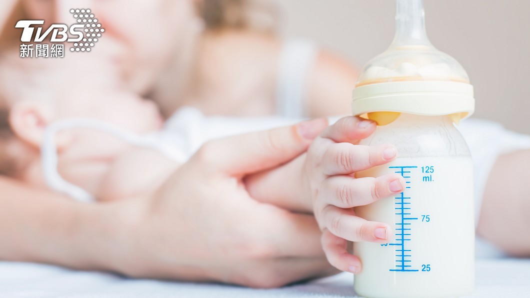 大陸一名女子發現兒子偏愛喝婆婆泡的奶。（示意圖／Shutterstock達志影像）