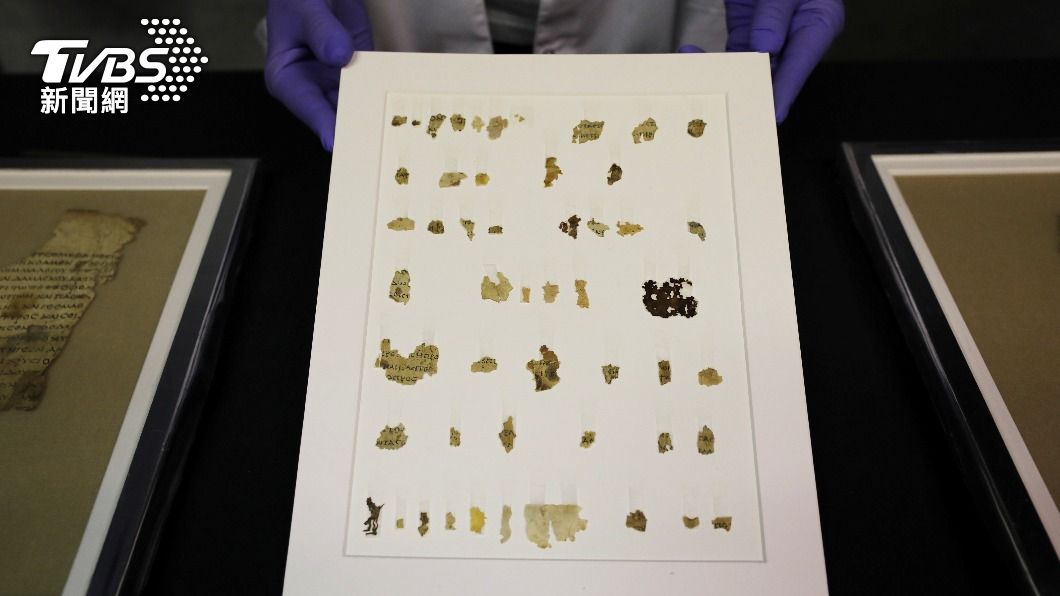 以色列考古學家在一處沙漠洞穴中發現數十個新的死海古卷碎片。（圖／達志影像路透社）