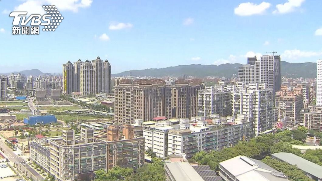 （圖／TVBS資料畫面） 8月北台灣建案風向球亮黃藍燈　住展：有機會拚轉燈號