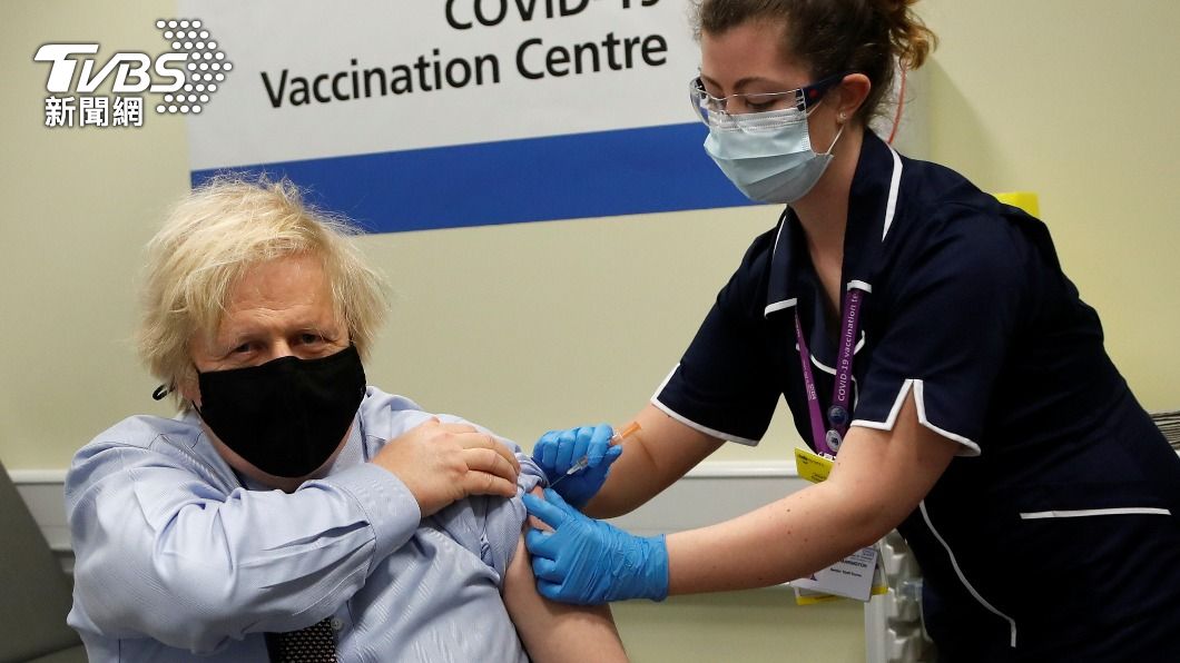 英國已逾一半成人施打第一劑新冠疫苗。（圖／達志影像路透社）