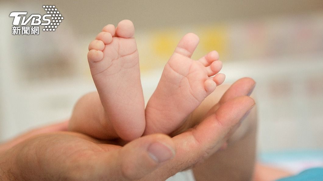 新生兒總數更首次單月跌破萬人。（示意圖／shutterstock 達志影像）