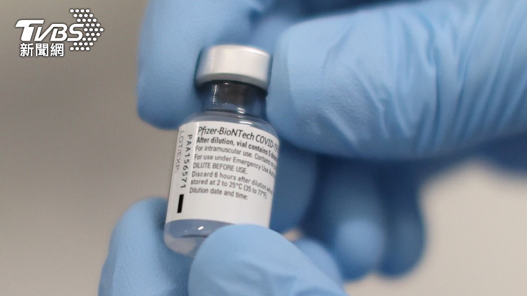 美國CDC表示，疫情持續升溫即使完成疫苗接種，不過仍避免外出旅遊。（圖／達志影像路透社）