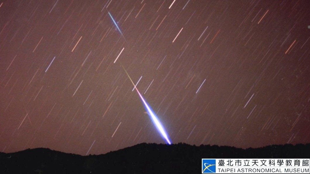 今（17）日晚間8時8分，將發生「火星合月」的天象。（圖／翻攝自台北市立天文科學教育館官網）