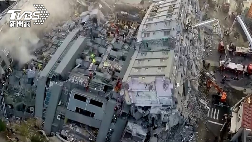 當年維冠大樓因強震倒塌。（圖／TVBS資料畫面） 