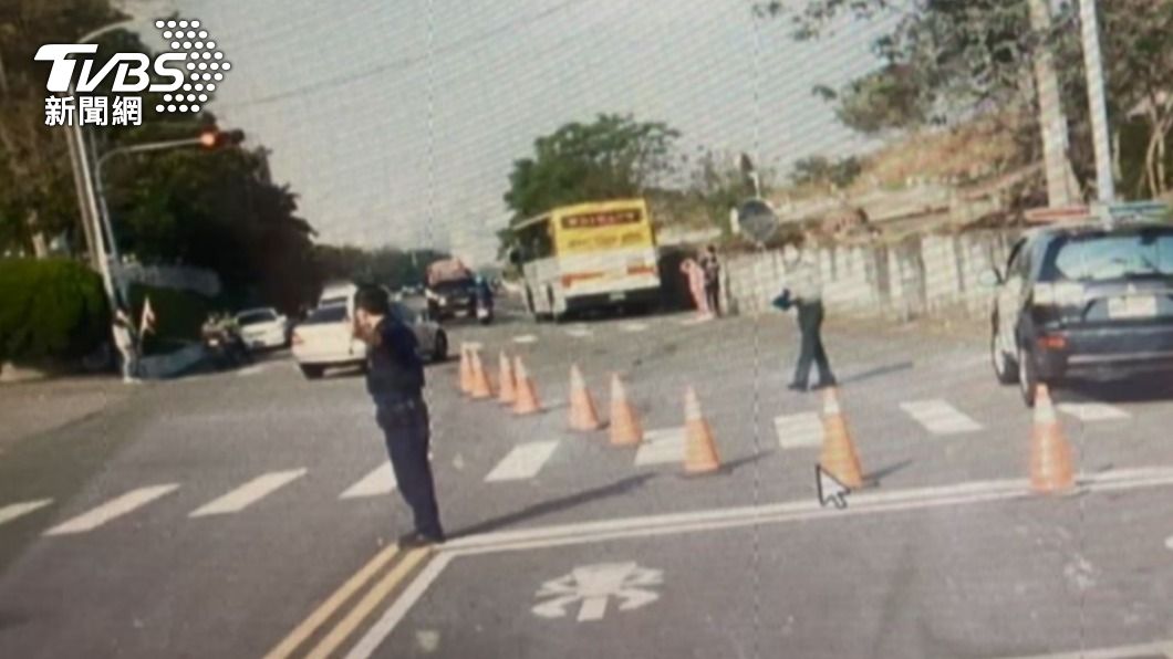 清水嘉陽高中女高中生30日不幸遭公車撞死。（圖／TVBS）