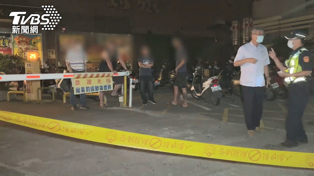 保齡球館外談判 財務糾紛男遭友持瓦斯槍攻擊 開槍 金錢糾紛 Tvbs新聞網